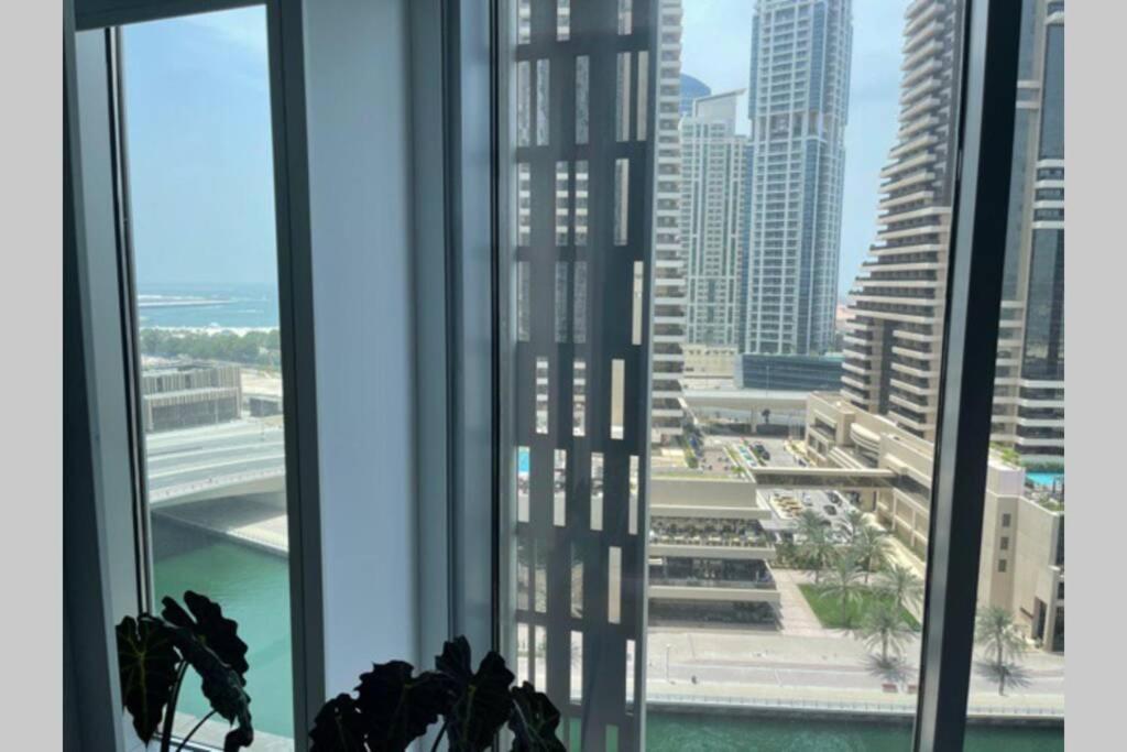 Cayan Tower Luxury Apartment With Sea View Dubai Exterior photo