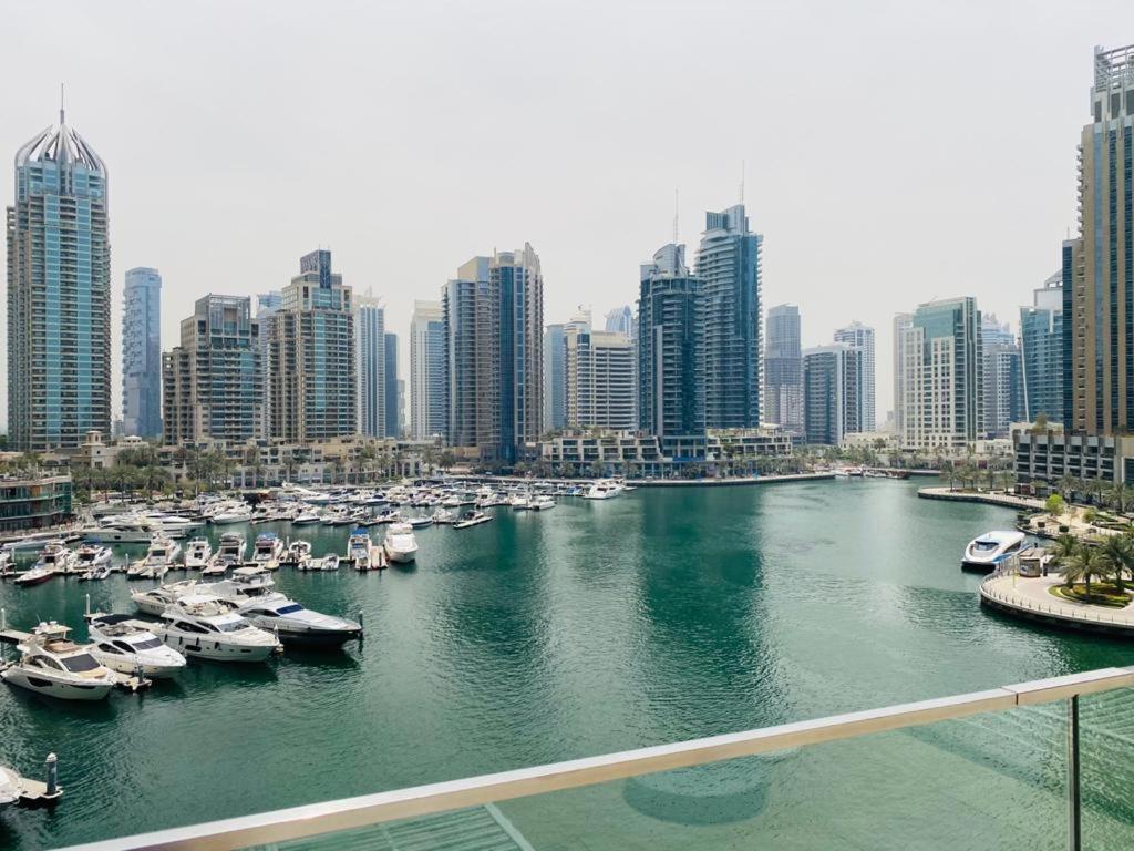 Cayan Tower Luxury Apartment With Sea View Dubai Exterior photo