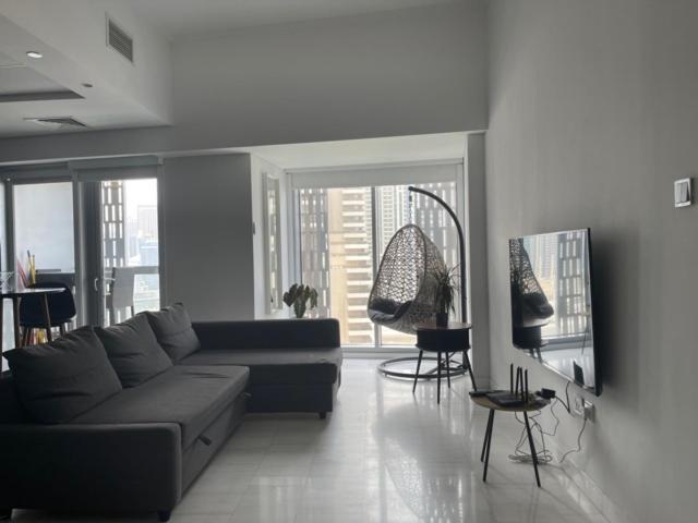 Cayan Tower Luxury Apartment With Sea View Dubai Exterior photo